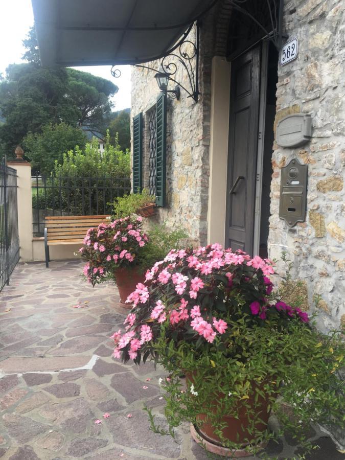 Casa Pietra Del Sole Vila Lucca Exterior foto